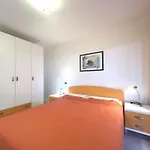 Appartamento Functional With A Spacious Fenced Garden *