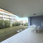 Apartment Functional With A Spacious Fenced Garden *